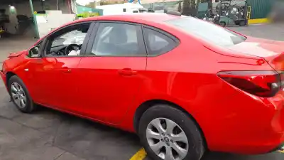Здавання транспортного засобу opel astra j berlina 5p b14net року 2018 потужний b14net