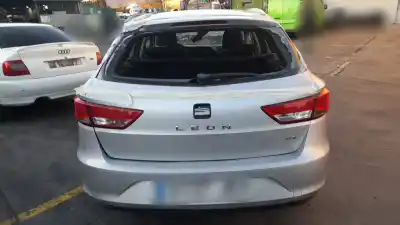 Здавання транспортного засобу seat leon st (5f8) cxxb року 2015 потужний cxxb