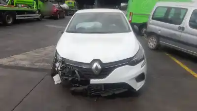 Veículo de Sucata renault clio v k9k876 do ano 2022 alimentado k9k876