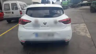 Veículo de Sucata renault clio v k9k876 do ano 2022 alimentado k9k876