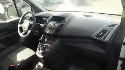 Здавання транспортного засобу ford transit connect (chc) ubga року 2014 потужний ubga