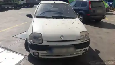Здавання транспортного засобу renault clio ii fase i (b/cb0) f8q630 року 2001 потужний f8q630