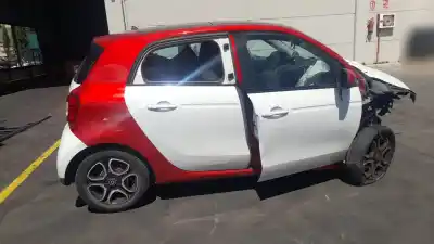 Здавання транспортного засобу smart forfour 281920 року 2016 потужний 281920