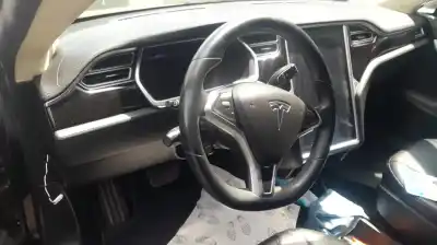 Здавання транспортного засобу tesla                                              model s                                                                                                                                                                                                                                                    basis                                                                                                                                                                                                                                                      року 2012 потужний 