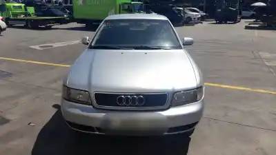 Veículo de Sucata audi a4 b5 (8d2) 1.9 tdi do ano 2000 alimentado afn