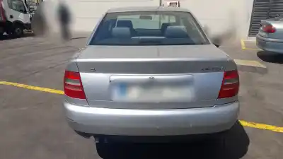Veículo de Sucata audi a4 b5 (8d2) 1.9 tdi do ano 2000 alimentado afn