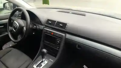 Здавання транспортного засобу audi a4 avant (8e) blb року 2016 потужний blb