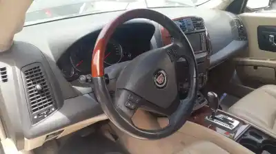 Scrapping Vehicle cadillac srx lh2 of the year 2005 powered lh2