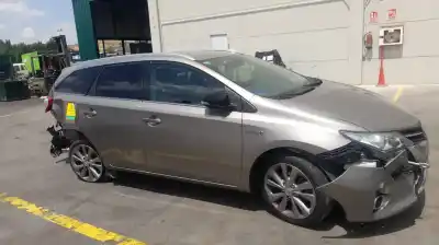 Здавання транспортного засобу toyota                                             auris (e18)                                                                                                                                                                                                                                                2zr                                                                                                                                                                                                                                                        року 2015 потужний 2zr