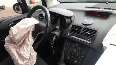 Здавання транспортного засобу opel meriva b a14nel року 2012 потужний a14nel