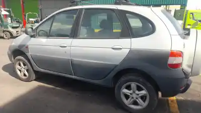 Scrapping Vehicle renault scenic rx4 (ja0) f9q740 of the year 2002 powered f9q740