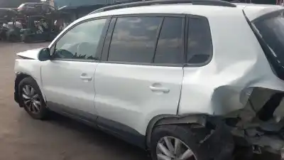 Здавання транспортного засобу volkswagen tiguan (5n2) cuve року 2015 потужний cuve