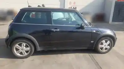 Sloopvoertuig mini                                               mini (r50,r53)                                                                                                                                                                                                                                             g-w10b16a                                                                                                                                                                                                                                                  van het jaar 2006 aangedreven w10b16a