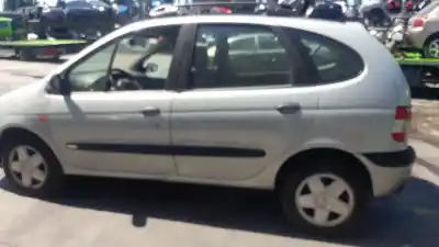 Verschrottungsfahrzeug renault scénic i monospace (ja0/1_, fa0_) 1.9 dci (ja05, ja1f) des jahres 2003 angetrieben f9q732