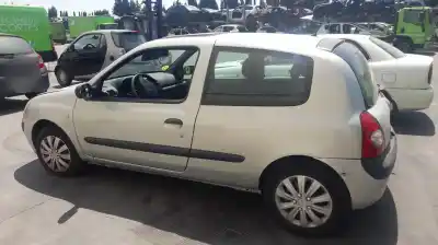 Здавання транспортного засобу renault clio ii fase ii (b/cb0) d7f726 року 2003 потужний d7f726