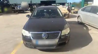 Veículo de Sucata VOLKSWAGEN PASSAT VARIANT (3C5) CBAB do ano 2011 alimentado CBAB