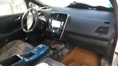 Vehicul casat nissan leaf (ze0) electric al anului 2017 alimentat em57