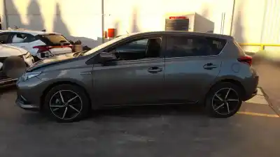 Scrapping Vehicle toyota auris (e18) 2zr of the year 2017 powered 2zr