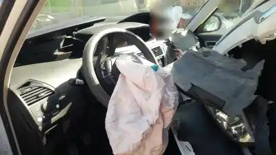 Scrapping Vehicle citroen c4 picasso 5f01 of the year 2011 powered 5f01