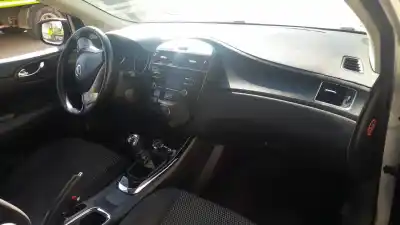 Veículo de Sucata nissan pulsar fastback (c13) 1.2 dig-t do ano 2015 alimentado hra2