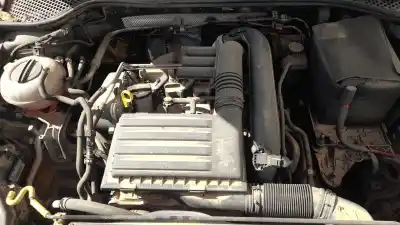 Здавання транспортного засобу seat leon (5f1) 1.2 tsi року 2017 потужний cyvb