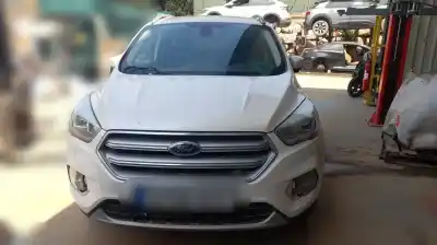 Здавання транспортного засобу ford kuga (cbs) m8mc року 2017 потужний m8mc
