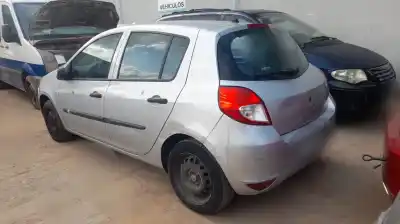 Veículo de Sucata renault clio iii k9k768 do ano 2010 alimentado k9k768
