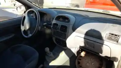 Здавання транспортного засобу renault clio ii fase i (b/cb0) f9q780 року 2000 потужний f9q780