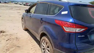 Véhicule à la ferraille ford kuga (cbs) xrma de l'année 2016 alimenté xrma