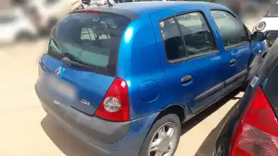 Здавання транспортного засобу renault clio ii fase ii (b/cb0) d7f726 року 2003 потужний d7f726