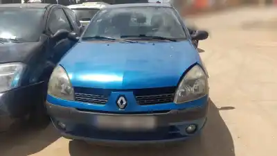 Здавання транспортного засобу renault clio ii fase ii (b/cb0) d7f726 року 2003 потужний d7f726