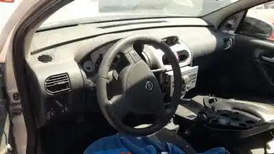 Veicolo di demolizione opel corsa c z12xep dell'anno 2005 alimentato z12xep Veicolo di demolizione opel corsa c z12xep dell'anno 2005 alimentato z12xep
