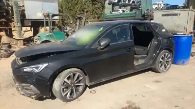 Veicolo di demolizione seat leon (kl1) dfya dell'anno 2021 alimentato dfya