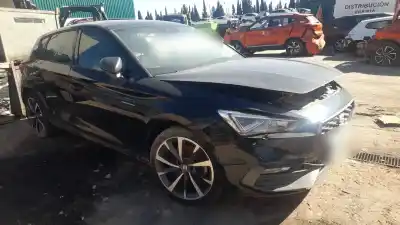 Veicolo di demolizione seat leon (kl1) dfya dell'anno 2021 alimentato dfya