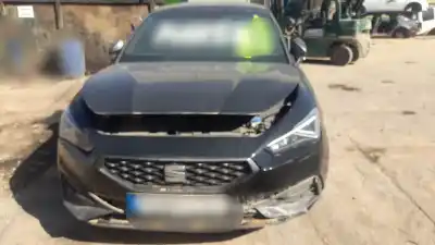 Veicolo di demolizione seat leon (kl1) dfya dell'anno 2021 alimentato dfya