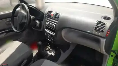 Veicolo di demolizione kia picanto i (sa) 1.1 dell'anno 2005 alimentato g4hg