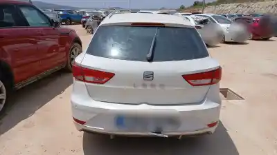 Здавання транспортного засобу seat leon (5f1) ddya року 2018 потужний ddya