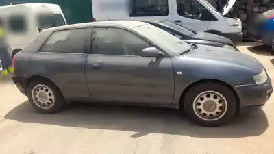 Veicolo di demolizione audi a3 (8l) axr dell'anno 2006 alimentato axr