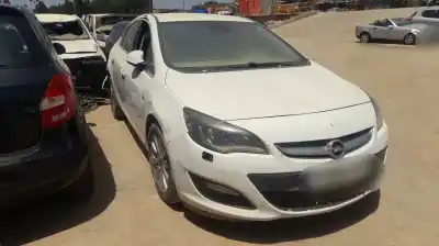 Здавання транспортного засобу opel astra j berlina 5p b16dth року 2017 потужний b16dth