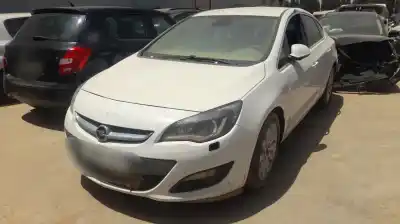 Здавання транспортного засобу opel astra j berlina 5p b16dth року 2017 потужний b16dth
