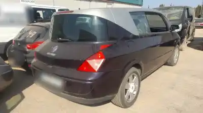 Здавання транспортного засобу renault avantime (de0_) 3.0 v6 (de04, de0t) року 2003 потужний l7x