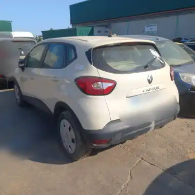 Véhicule à la ferraille renault captur i h4b400 de l'année 2014 alimenté h4b400