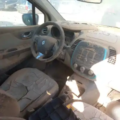 Véhicule à la ferraille renault captur i h4b400 de l'année 2014 alimenté h4b400
