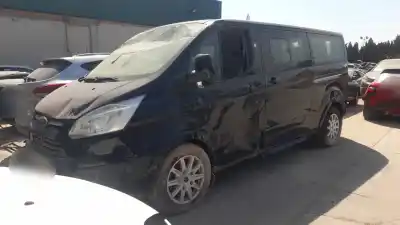 Sloopvoertuig FORD TRANSIT/TOURNEO CUSTOM COMBI (TTF) YNFA van het jaar 2017 aangedreven YNFA