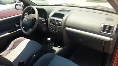 Здавання транспортного засобу renault clio ii fase ii (b/cb0) d4f722 року 2006 потужний d4f722