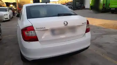 Здавання транспортного засобу skoda rapid spaceback (nh) cayc року 2014 потужний cayc