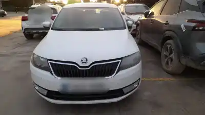 Здавання транспортного засобу skoda rapid spaceback (nh) cayc року 2014 потужний cayc