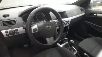 Здавання транспортного засобу opel astra h gtc d-z17dth року 2005 потужний z17dth