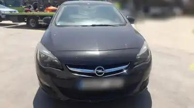 Véhicule à la ferraille opel astra j berlina 5p b16xer de l'année 2015 alimenté b16xer
