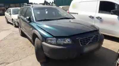 Hurda Aracı VOLVO V70 FAMILIAR  Yılın 2003 güçlü D5244T2